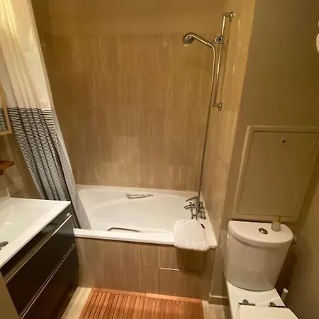 Apartment Tres Calme Montparnasse *