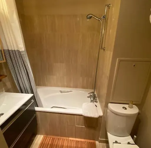 Διαμέρισμα Tres Calme Montparnasse *